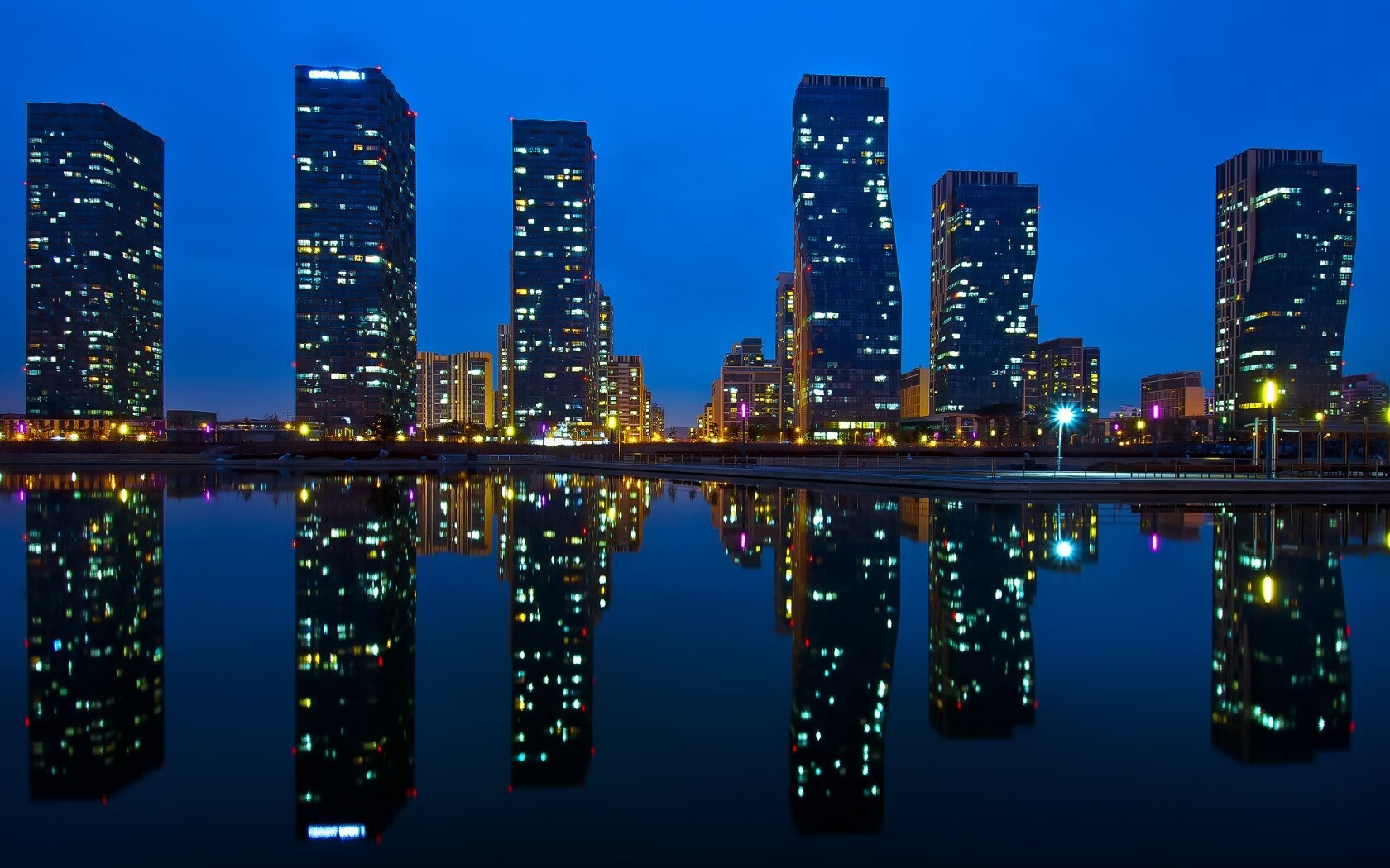 拜仁节奏调动有效，撕裂博卡防线，拜仁tikitaka