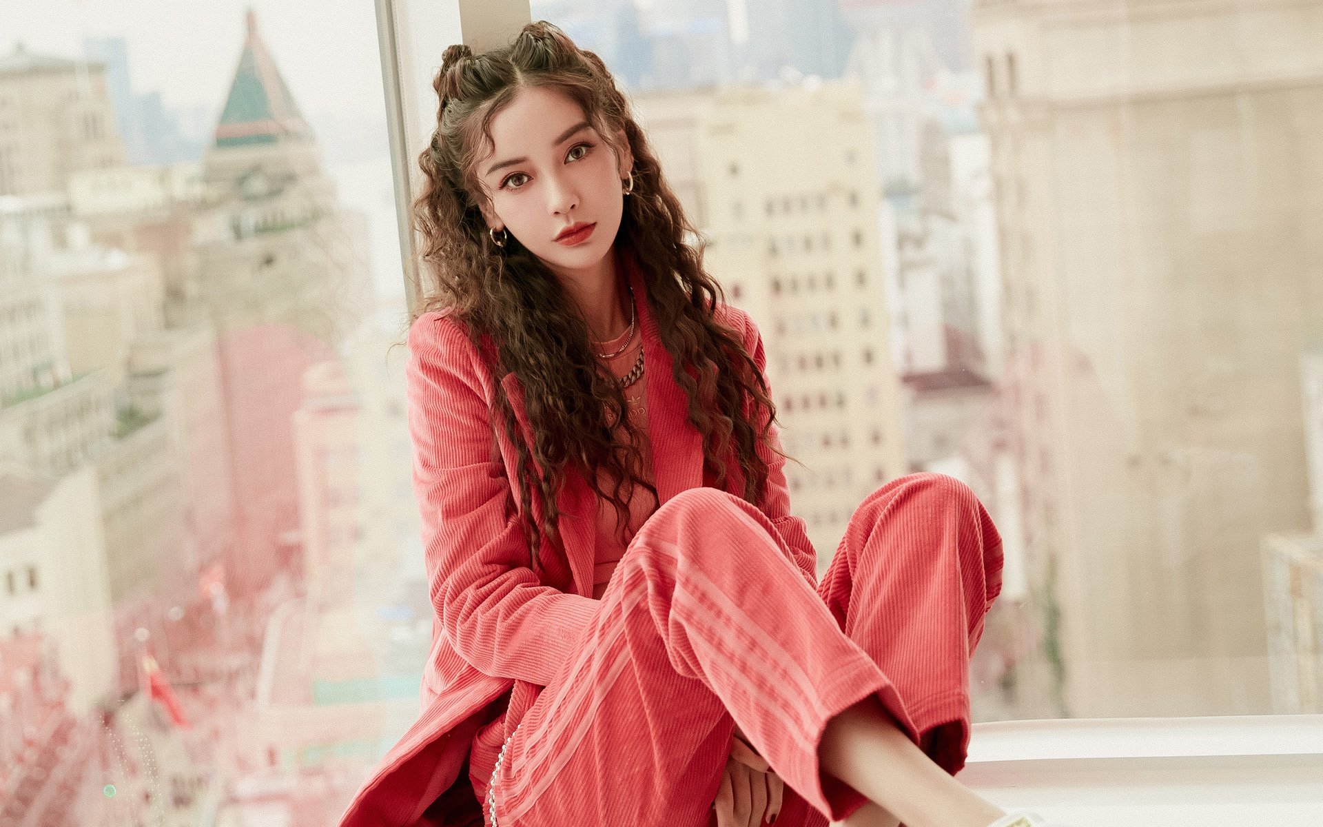 体育品牌跨界合作拓展年轻用户市场，国内体育品牌应该如何展开宣传